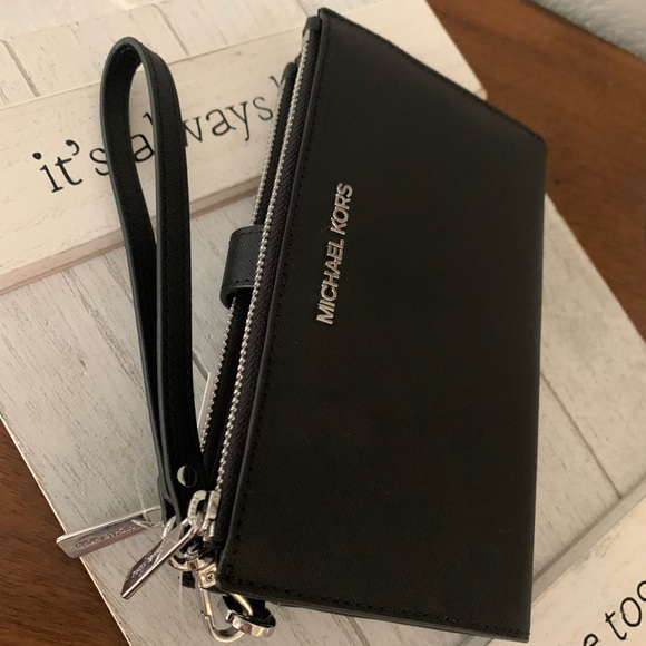 New Mk Jet set LG double zipper wallet/ phone - Picture 7 of 8